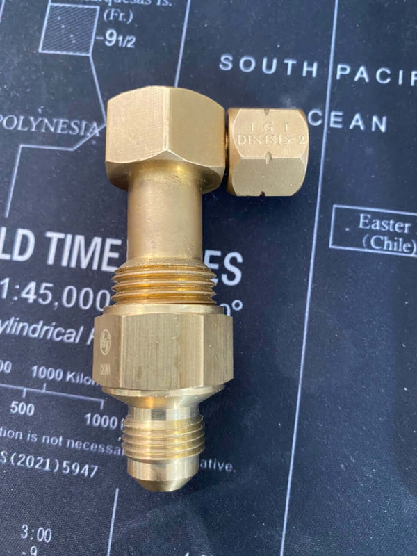 Brass connector for 2022+ Freedom Models, LH, Female, durable and reliable choice for plumbing and machinery applications.